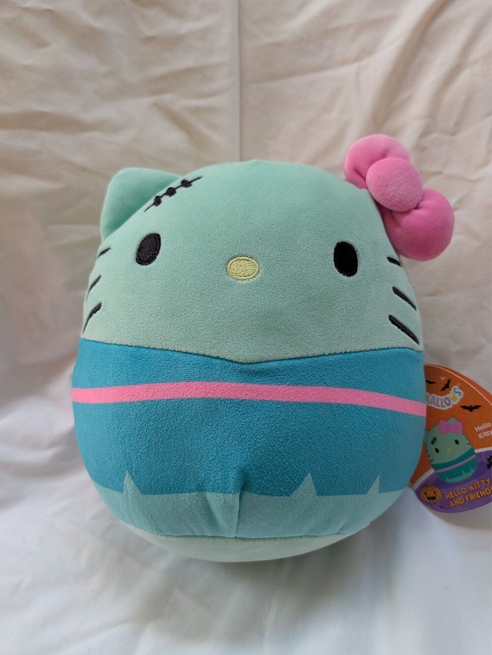 Hello Kitty Squishmallow Halloween Plush Sanrio NWT Jazwares